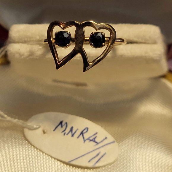 9K Gold Ring with gemstone (garnet) - Picture 2 of 8